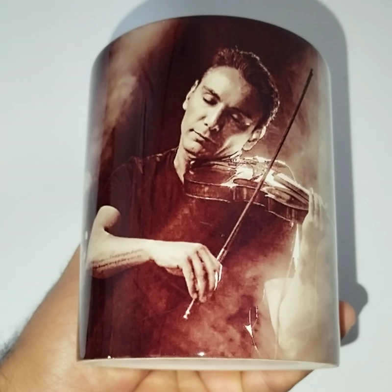 ماگ شادمهر  عقیلی  ( خواننده . بازیگر . آهنگ . موسیقی ) shadmehr aghili