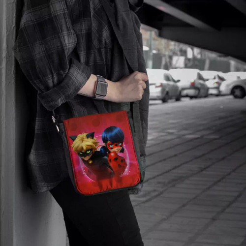 کیف دوشی طرح انیمیشن دختر کفشدوزکی ladybug